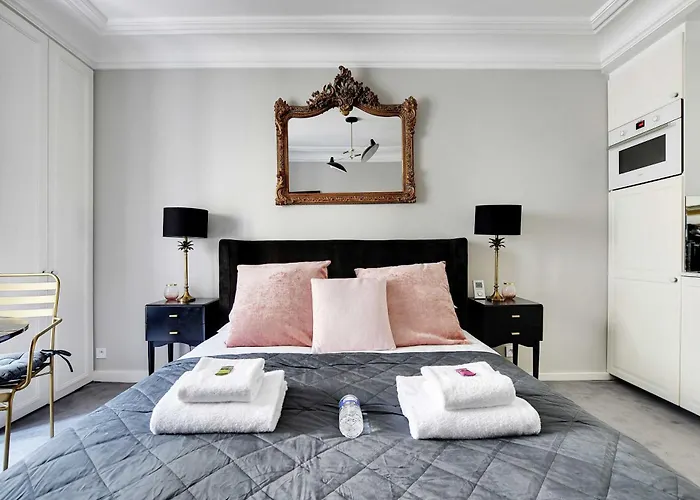 Charming 2p - Musee D'orsay Louvre * Paris