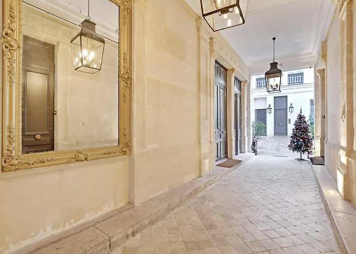 Charming 2p - Musee D'orsay Louvre